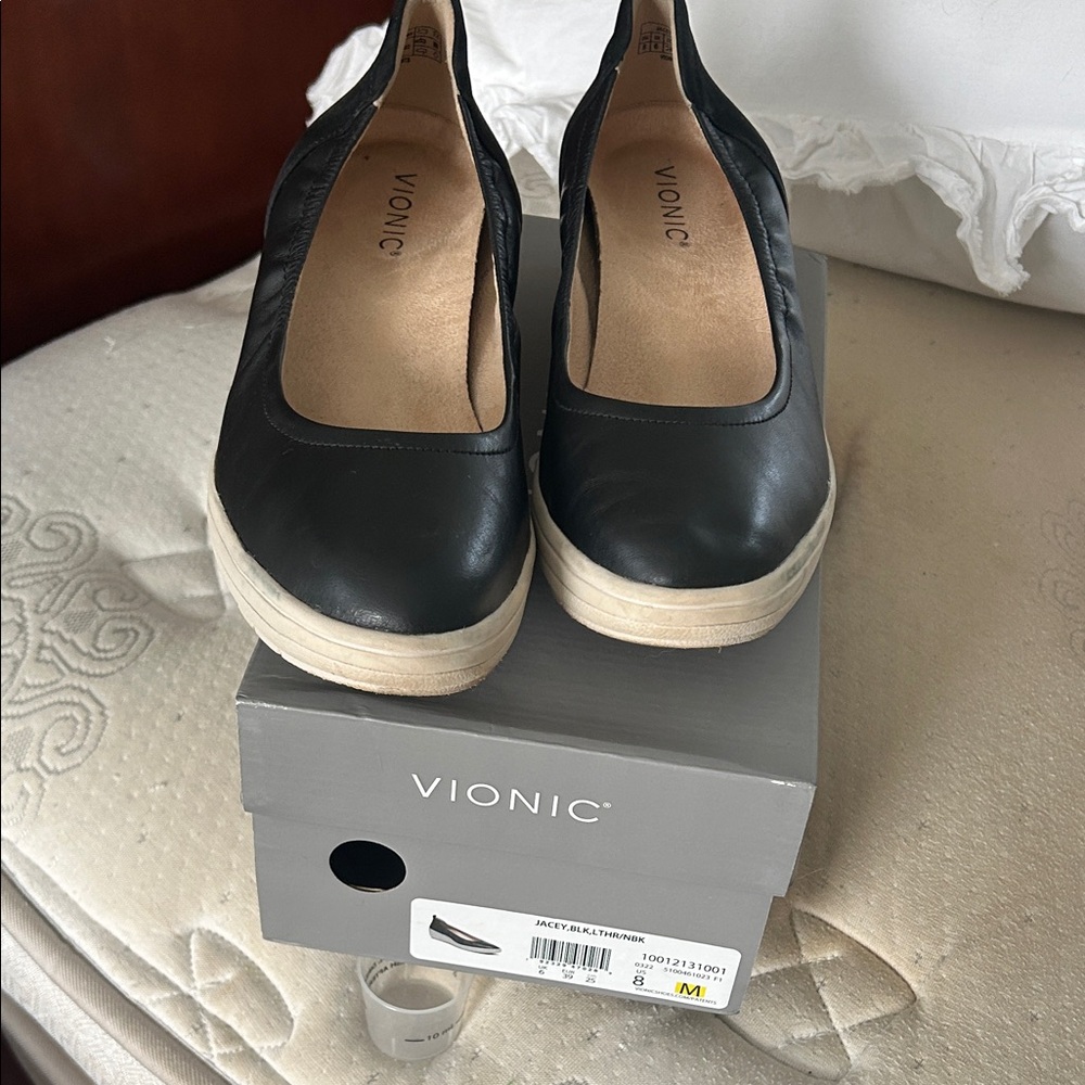 Vionic Women's Black Platform Shoes